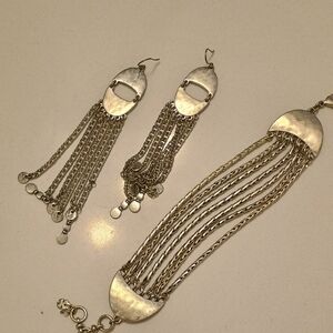 Lucky Brand Silver Bracelet And Chain Earrings Set